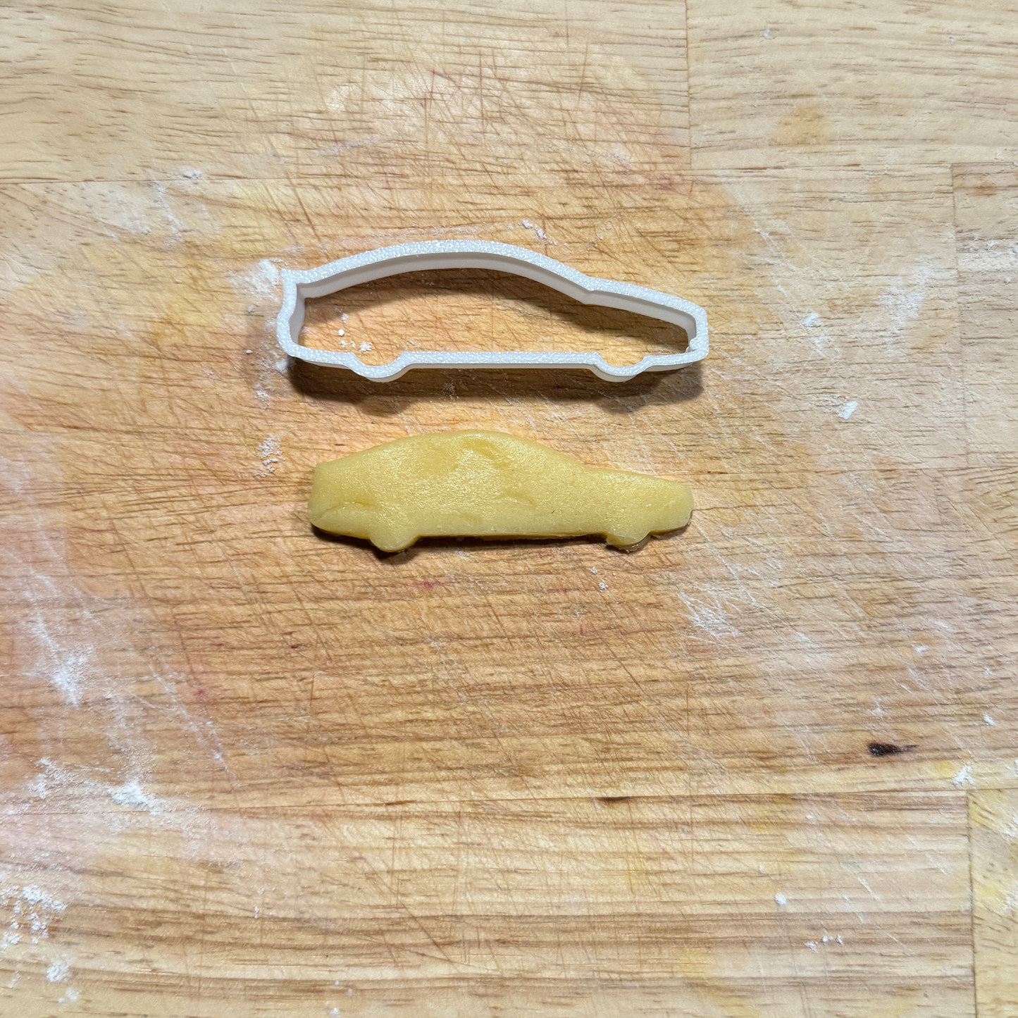 Tesla Model S Ausstechform - CarCookie