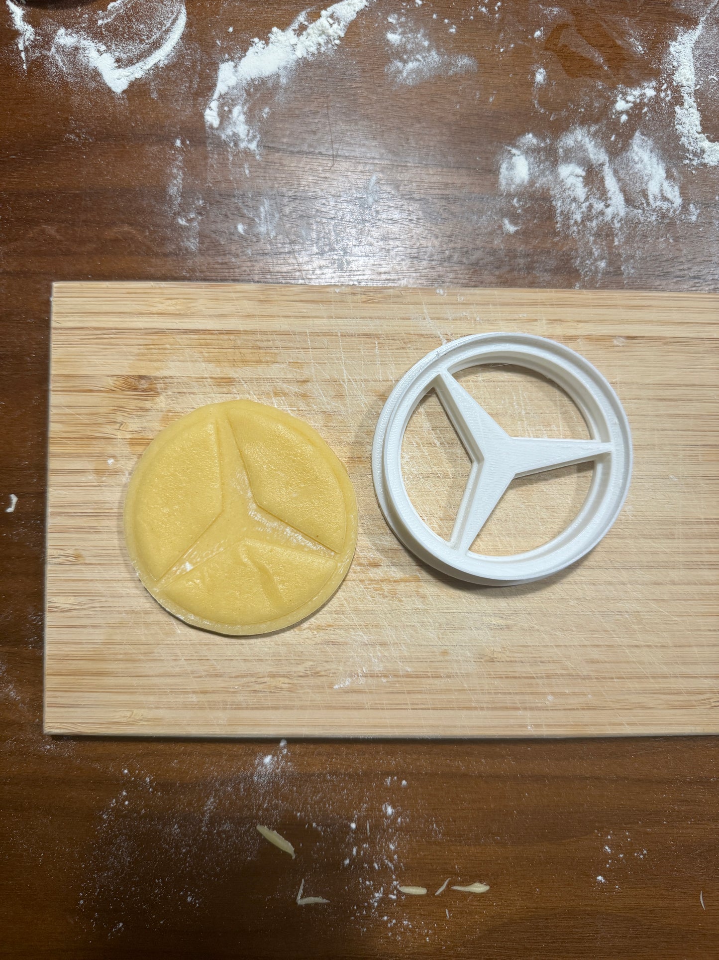 Mercedes Logo - CarCookie